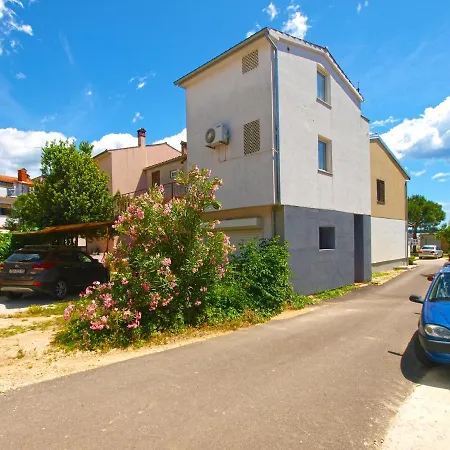 Lavender 700 Apartman