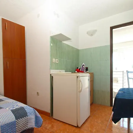 Lavender 700 Apartment *